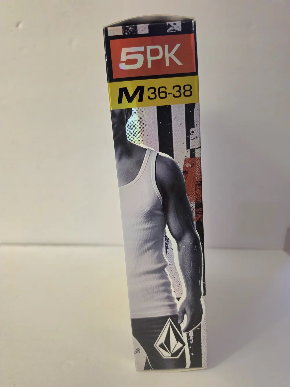 NWT Volcom Men’s White Tank Tops 5-Pack - White Medium